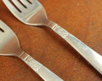 INTERNATIONAL CREATION I Vintage Silverware set old replacement| plain round tip utensils mcm cutlery salad forks Stainless Flatware BIN 38