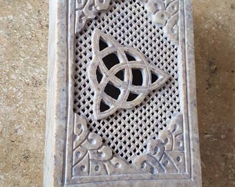 tiquetra treasure chest