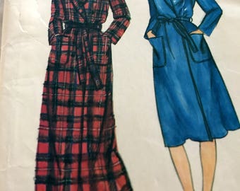 Misses' Vintage Wrap Robe Pattern in Two Lengths---Butterick 3910---Size 12 Bust 34 UNCUT
