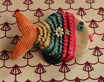 Vintage Handmade Pretty Fish Brooch