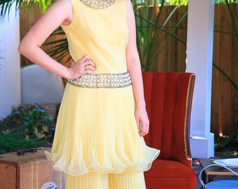 Fabulous 1970s Outfit - 2 Ways to Wear!