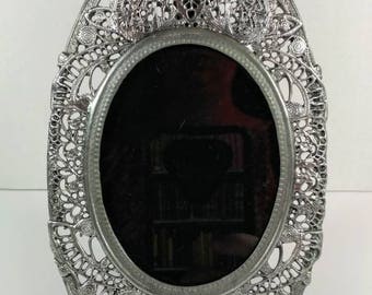 Gorgeous Victorian style solid pewter picture frame vintage 1987 antique Style picture frame pewter filigree picture frame Victorian decor