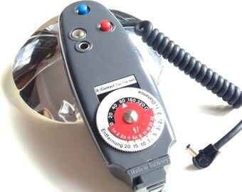 Vintage German ticky flash fan photography shoe mount extension cord camera equipment