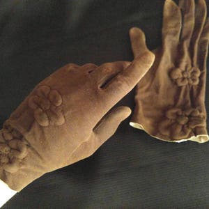1950s brown leather gloves