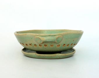 Green ceramic strainer, Ceramic colander, Berry bowl, stoneware
