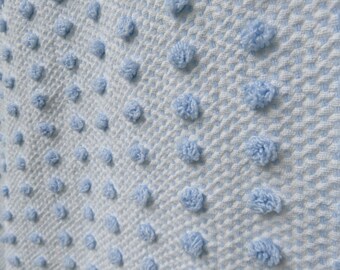 Vintage Morgan Jones Fresh Blue and White Pops / Popcorn Vintage Woven Fringed Chenille Bedspread for Full Sz Beds