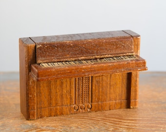 Strombecker Wooden Upright Piano - 1:16 / 3/4 Inch Scale Vintage Dollhouse Furniture