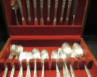 Morning Star Silverplate 1948 Community by Oneida, Silverplate, Flatware, Service for 8 , 53 pieces (1566)