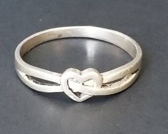 Vintage Sterling Silver Heart Ring - Sterling Silver Ring - Heart Ring - 925 Silver Ring