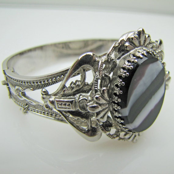Whiting & Davis Victorian Revival Silver Banded Agate Hinged
