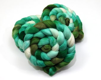 Ultrafine Merino Wool Roving (Combed Top) - 15.5 Micron - Luxury Handpainted Fiber for Spinning or Felting