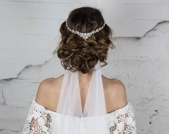 Pearl bridal hair comb, wedding headpiece, hair accessories, bridal halo, crystal hair comb, hair jewelry, hair piece halo