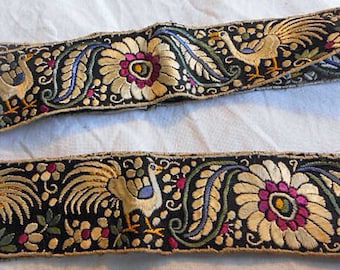 Art Deco Embroidered ROOSTER & Ecru SUNFLOWER Trim Black Crepe, Detailed Tails Ferns Red Green Sari Clothing Hat, 1930 Chic Camera Strap 37
