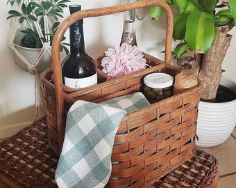 Vintage Picnic Basket