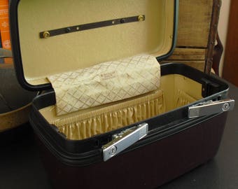 Vintage Burgundy Samsonite Hard Shell Train Case Luggage with Top Handle, Makeup Organizer, Carry On, Suitcase, Bridal Overnight, Honeymoon