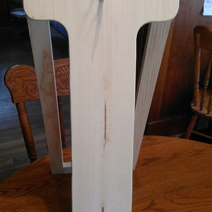 Solid Pine Wood Easel Wreath Stand