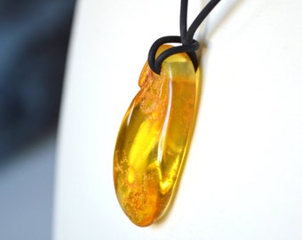 Sanny Amber Pendant.Transparent Golden Amber Natural .Baltic Amber Pendant.Elegant Amber Jewelry .Pure Amber Gemstone Pendant .