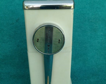 Vintage Ice-O-Mat 1940's 1950's MCM Ice Crusher Complete with Wall Mounting Pieces in White and Chrome