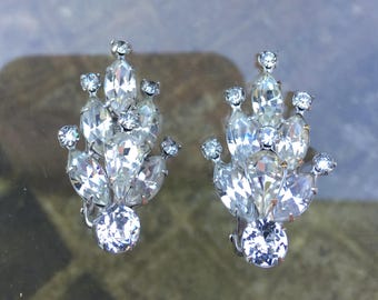 Art Deco Weiss Brilliant Sparkling Clear Rhinestone Earrings Crown Shape with Small Rhinestone Tips - Vintage Rhinestone Earrings, Jewelry