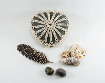 crochet lace stone, crochet rock, natural cotton, regal heart, cottage chic, Wedding decor, ring bearer pillow, paperweight, bowl element