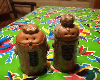 Vintage stoneware King and queen salt and pepper shakers- Viking, Japan
