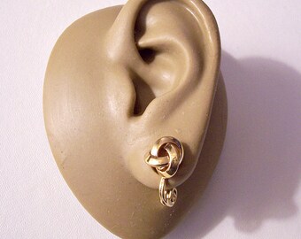 Monet Small Knot Clip On Earrings Gold Tone Vintage Wrapped Bevel Polished Bands Comfort Paddles