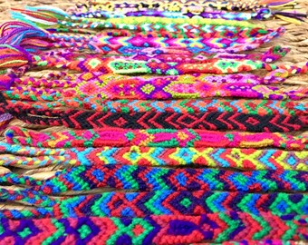 Handmade Mexican friendship bracelet / Traditional Mexican hand woven adjustable anklet or bracelet in various colours!