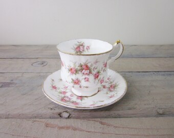 Vintage Paragon Bone China Teacup Victoriana Rose