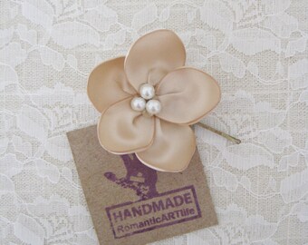 Champagne Flower Hair Piece. Champagne Flower Pin. Bridesmaid Champagne Hair Flower.