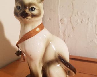 Vintage porcelain ceramic Siamese cat sculpture