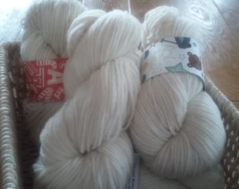 100% Cormo Wool 175 yard Worsted Weight Skein