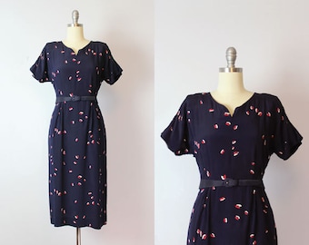 vintage 40s dress / 1940s printed cold rayon dress / red white and blue dress / abstract print dress / Kiss and Tell dress