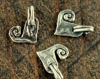 THREE Swirl Heart Charm /CH110
