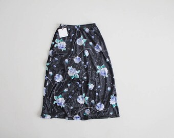 floral velvet skirt | crushed velvet skirt | black and purple floral skirt