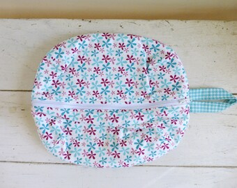 Fabric makeup bag, fabric zipper bag, zipper makeup bag, small makeup bag, small clutch, small purse, ready to ship, handmade, women's purse