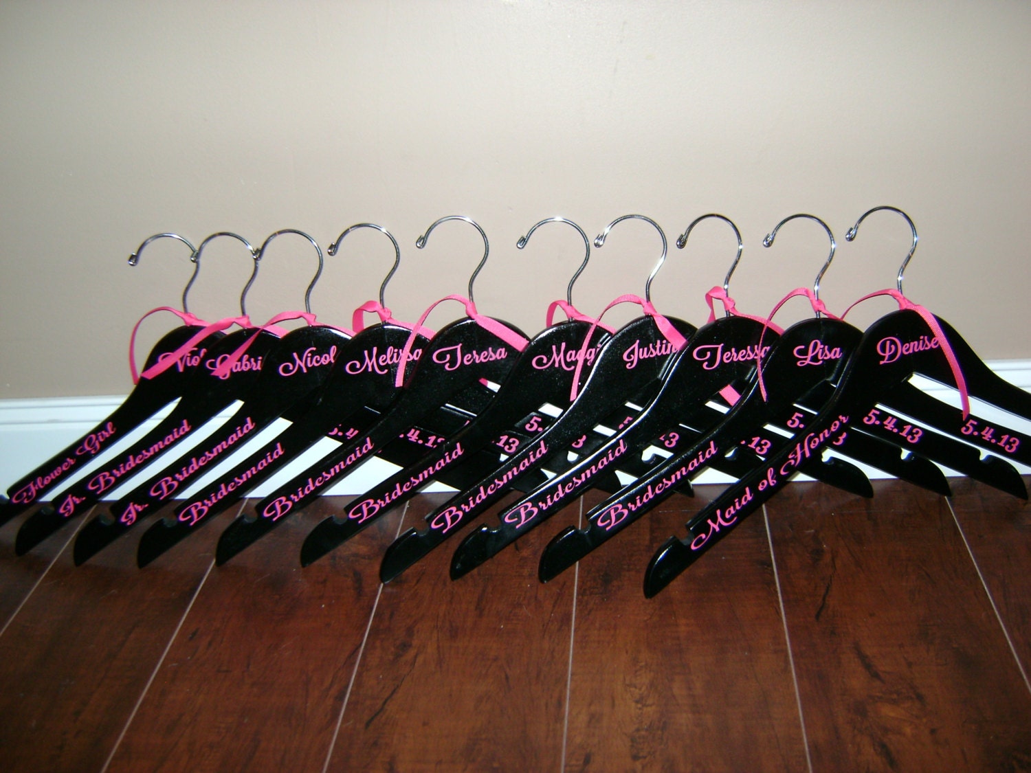 Wedding Hangers Personlized Brides/Bridesmaids Hangers/Custom