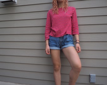 retro 90s vest striped red and white