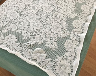 White Lace Table Topper, Vintage Lace Linens, Vintage Table Topper, White Lace Linens, Vintage Table LInens, Table Linens,