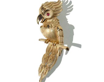 Vintage Trifari Parrot Brooch Cuckatoo Bird Pin