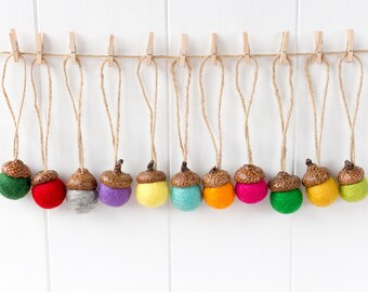 Felt Acorns x 25 Christmas Tree Decor. Rustic Christmas Ornaments. Felt Ball Acorn Decorations Gift Tags Felted Acorns Christmas decorations