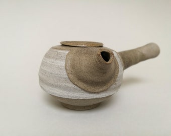 Teapot turned from stoneware