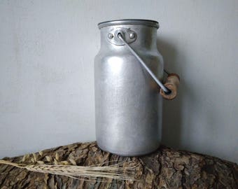 Small vintage can Antique aluminium ware Country rustic decor Old small tin Kitchen storage Aluminium milk can Wooden handle Shabby decor