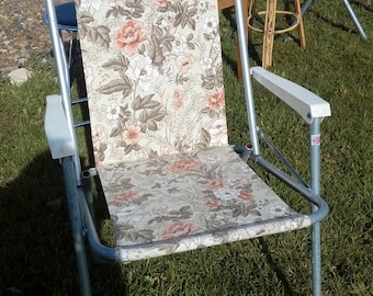 An original late 1960's vintage garden deck chair