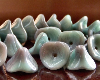 Seafoam Czech Glass Bead Three Petal Flower : 12 pc Seafoam Flower