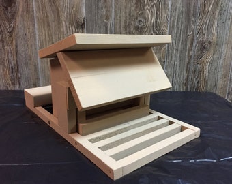 Birds-Squirrel-Proof Feeder