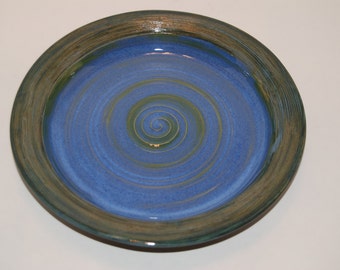 Pottery platter. Platter.