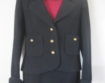 DAVID HAYES beautiful VINTAGE 100% wool suit size 6 made in usa