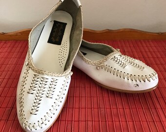 Vintage Woodbridge Flats