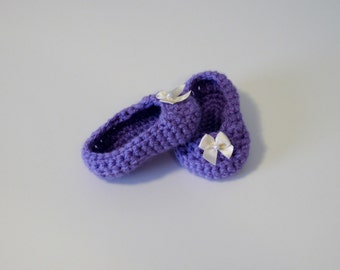 Crochet baby shoes, baby shoes with bow, purple baby shoes, crochet purple shoes, crochet shoes, baby shoes, purple shoes for baby, crochet