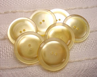 Sunwashed Straw: Large 1-1/8" (28mm) Pale Yellow Buttons - Set of 7 Vintage Matching Buttons